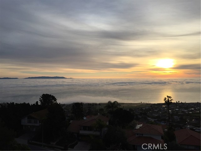 3674 Cliffsite Drive, Palos Verdes Peninsula, California 90275, 4 Bedrooms Bedrooms, ,5 BathroomsBathrooms,Residential,Sold,Cliffsite,OC17119645