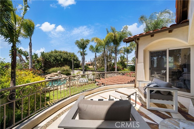 712 Sapphire Street, Redondo Beach, California 90277, 5 Bedrooms Bedrooms, ,3 BathroomsBathrooms,Residential,Sold,Sapphire,SB21110683