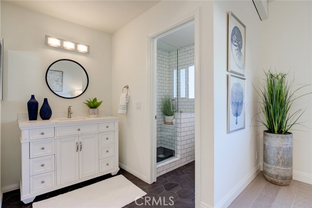 2519 Carnegie Lane, Redondo Beach, California 90278, 2 Bedrooms Bedrooms, ,2 BathroomsBathrooms,Residential,Sold,Carnegie,SB20235745