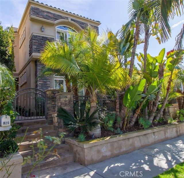 Photo of 626 12th Street, Huntington Beach, CA 92648