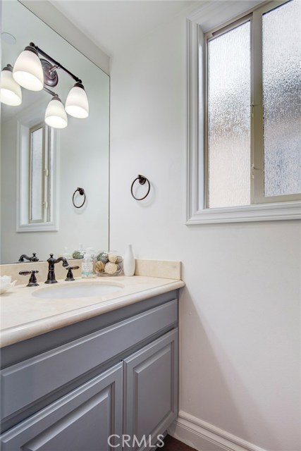 1633 Carlson Lane, Redondo Beach, California 90278, 3 Bedrooms Bedrooms, ,2 BathroomsBathrooms,Residential,Sold,Carlson,SB19061566