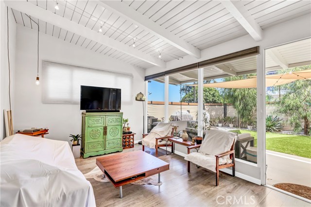 476 36th Street, Manhattan Beach, California 90266, 2 Bedrooms Bedrooms, ,1 BathroomBathrooms,Residential,Sold,36th,SB20134064
