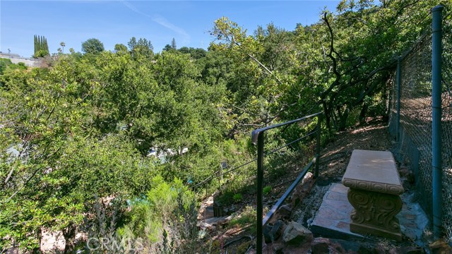 4 Bed Home for Sale in Encino, California
