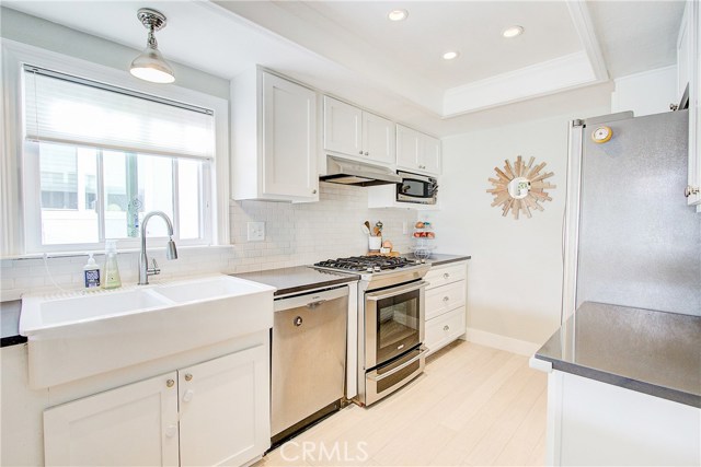 1525 Goodman Avenue, Redondo Beach, California 90278, 3 Bedrooms Bedrooms, ,2 BathroomsBathrooms,Residential,Sold,Goodman,SB19240967