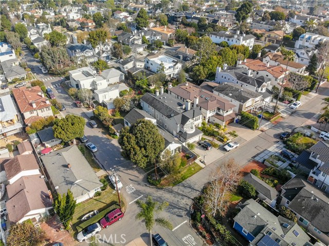 2600 Flournoy Road, Manhattan Beach, California 90266, 4 Bedrooms Bedrooms, ,3 BathroomsBathrooms,Residential,Sold,Flournoy,SB20013855
