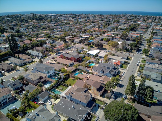 1436 11th Street, Manhattan Beach, California 90266, 6 Bedrooms Bedrooms, ,3 BathroomsBathrooms,Residential,Sold,11th,SB21037520