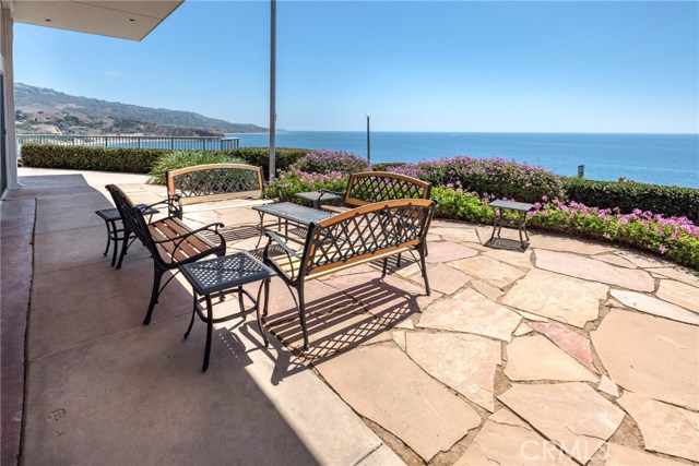 32724 Coastsite Drive, Rancho Palos Verdes, California 90275, 2 Bedrooms Bedrooms, ,2 BathroomsBathrooms,Residential,Sold,Coastsite,PV20209368