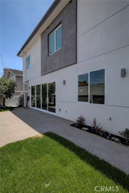 2207 Gates Avenue, Redondo Beach, California 90278, 4 Bedrooms Bedrooms, ,3 BathroomsBathrooms,Residential,Sold,Gates,PV18096021