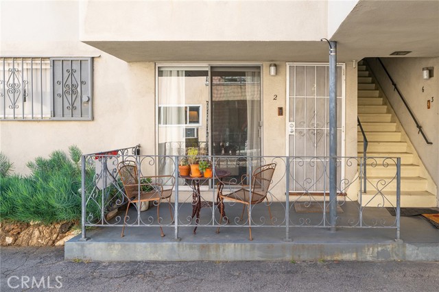 1 Bed Home for Sale in Los Feliz, California