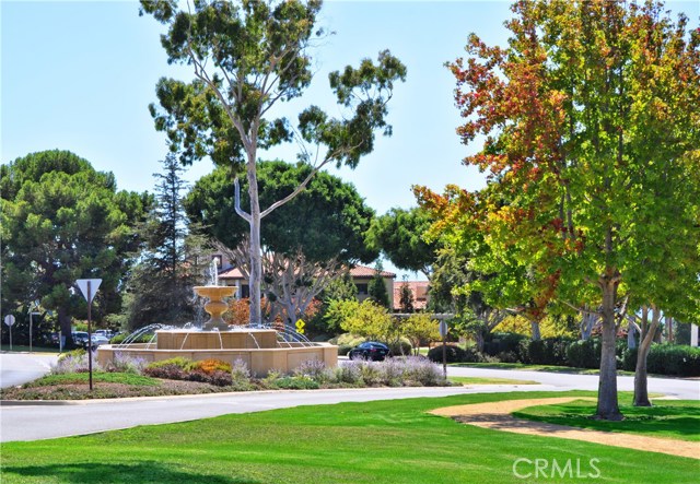 Lunada Bay fountain