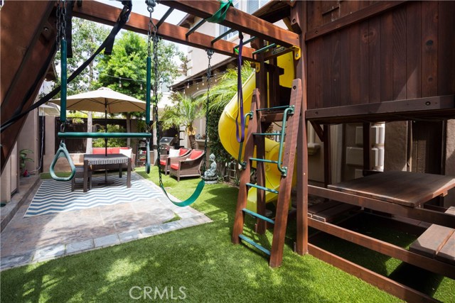 2217 Ruhland Avenue, Redondo Beach, California 90278, 4 Bedrooms Bedrooms, ,3 BathroomsBathrooms,Residential,Sold,Ruhland,SB17139608