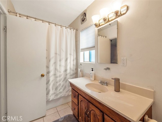 1002 3rd Street, Hermosa Beach, California 90254, 3 Bedrooms Bedrooms, ,2 BathroomsBathrooms,Residential,Sold,3rd,SB21012188