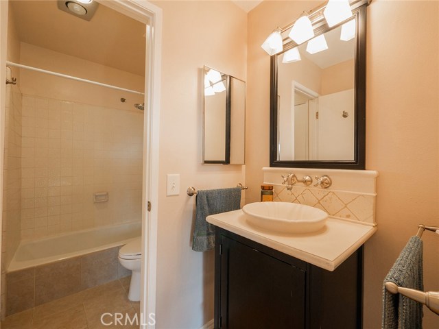 2289 190th Street, Redondo Beach, California 90278, 2 Bedrooms Bedrooms, ,1 BathroomBathrooms,Residential,Sold,190th,SB19237039