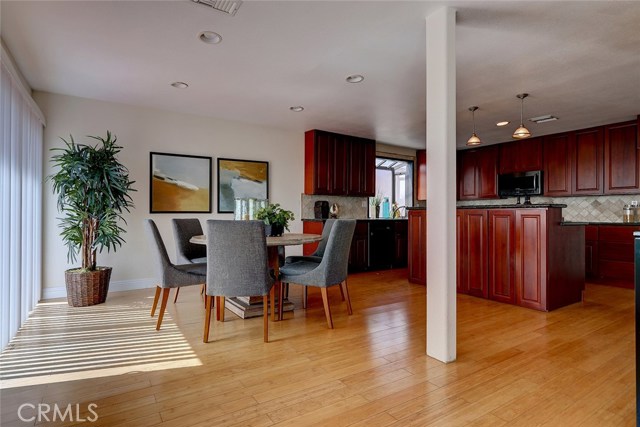 438 Prospect Avenue, Redondo Beach, California 90277, 4 Bedrooms Bedrooms, ,2 BathroomsBathrooms,Residential,Sold,Prospect,SB18153937