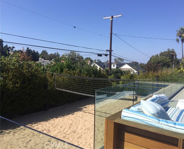 233 Meadows Avenue, Manhattan Beach, California 90266, 4 Bedrooms Bedrooms, ,6 BathroomsBathrooms,Residential,Sold,Meadows,SB18047035