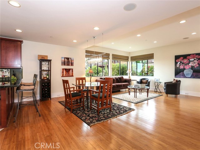 812 Juanita Avenue, Redondo Beach, California 90277, 5 Bedrooms Bedrooms, ,4 BathroomsBathrooms,Residential,Sold,Juanita,SB17114453