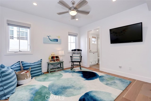 420 31st Street, Manhattan Beach, California 90266, 5 Bedrooms Bedrooms, ,2 BathroomsBathrooms,Residential,Sold,31st,SB20242729
