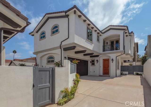 1912 Huntington Lane, Redondo Beach, California 90278, 4 Bedrooms Bedrooms, ,3 BathroomsBathrooms,Residential,Sold,Huntington,PV18100273