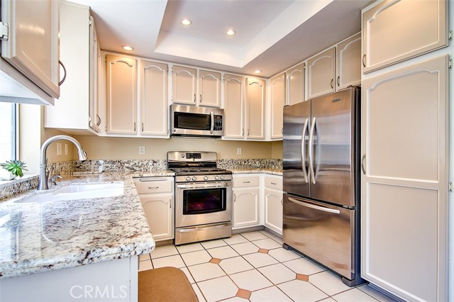 1903 Ernest Avenue, Redondo Beach, California 90278, 3 Bedrooms Bedrooms, ,2 BathroomsBathrooms,Residential,Sold,Ernest,SB18114669