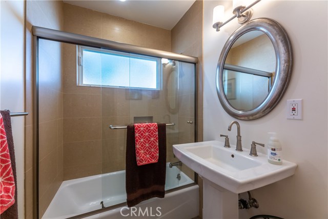 2703 Spreckels Lane, Redondo Beach, California 90278, 4 Bedrooms Bedrooms, ,3 BathroomsBathrooms,Residential,Sold,Spreckels,PW20057811