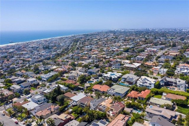 926 Duncan Place, Manhattan Beach, California 90266, 4 Bedrooms Bedrooms, ,2 BathroomsBathrooms,Residential,Sold,Duncan,SB20129589