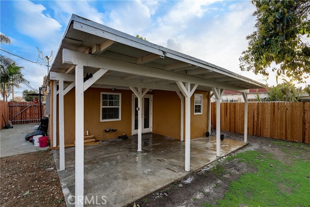 2 Bed Home for Sale in Compton, California
