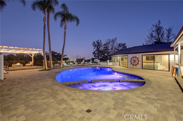 4511 Marloma Drive, Rolling Hills Estates, California 90274, 5 Bedrooms Bedrooms, ,2 BathroomsBathrooms,Residential,Sold,Marloma,PV19267077