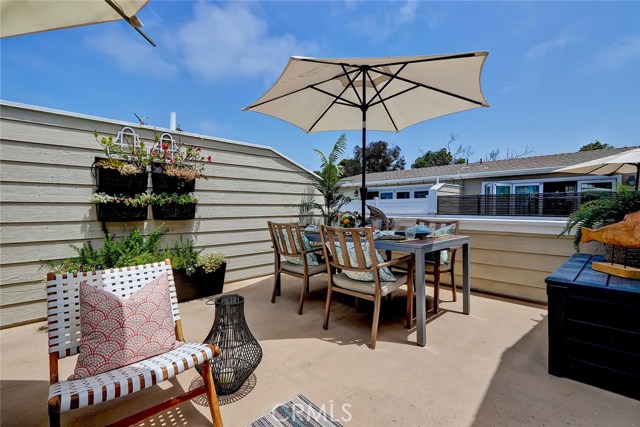 Enjoy summer nights eating al fresco with friends and family.