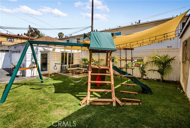 2616 Ruhland Avenue, Redondo Beach, California 90278, 3 Bedrooms Bedrooms, ,1 BathroomBathrooms,Residential,Sold,Ruhland,SB19108232