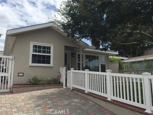 2312 Elm Avenue, Manhattan Beach, California 90266, 3 Bedrooms Bedrooms, ,2 BathroomsBathrooms,Residential,Sold,Elm,SB17202065