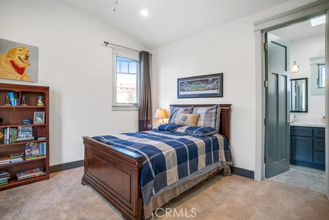 717 31st Street, Manhattan Beach, California 90266, 5 Bedrooms Bedrooms, ,4 BathroomsBathrooms,Residential,Sold,31st,SB20133656