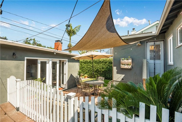 2205 Graham Avenue, Redondo Beach, California 90278, 3 Bedrooms Bedrooms, ,2 BathroomsBathrooms,Residential,Sold,Graham,SB20201906