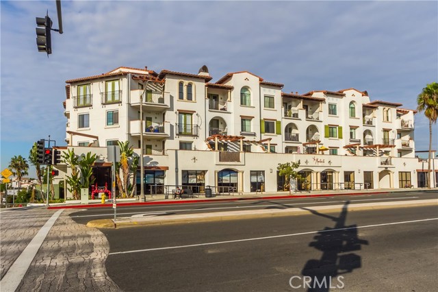 2001 Artesia Boulevard, Redondo Beach, California 90278, 1 Bedroom Bedrooms, ,1 BathroomBathrooms,Residential,Sold,Artesia,SB17260539