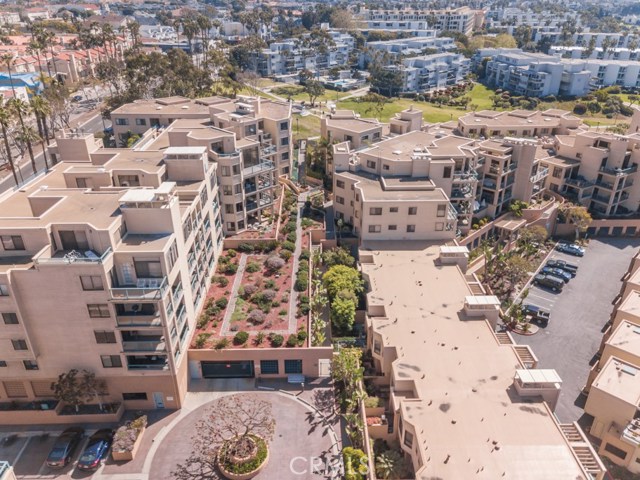 120 The Village, Redondo Beach, California 90277, 1 Bedroom Bedrooms, ,1 BathroomBathrooms,Residential,Sold,The Village,SW18052490