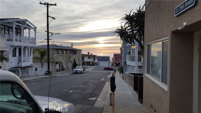 131 28th Street, Hermosa Beach, California 90254, ,Residential Income,Sold,28th,SB21031142