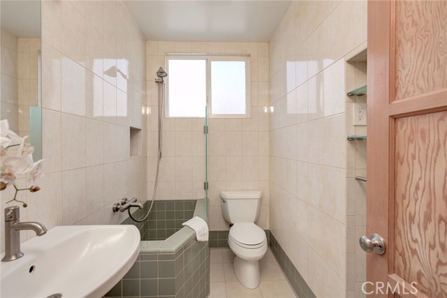 2511 Spreckels Lane, Redondo Beach, California 90278, 3 Bedrooms Bedrooms, ,2 BathroomsBathrooms,Residential,Sold,Spreckels,SB19085643