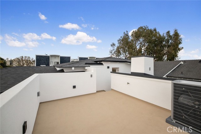 2114 Carnegie Lane, Redondo Beach, California 90278, 5 Bedrooms Bedrooms, ,5 BathroomsBathrooms,Residential,Sold,Carnegie,SB21029719