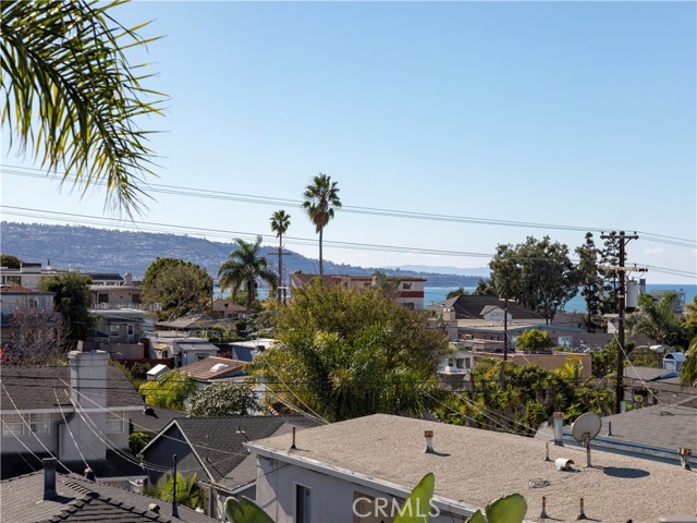 1158 8th Street, Hermosa Beach, California 90254, 3 Bedrooms Bedrooms, ,1 BathroomBathrooms,Residential,Sold,8th,SB20088189