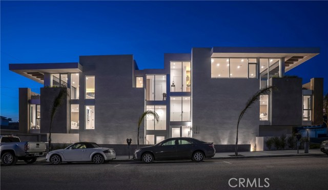 121 2nd Street, Hermosa Beach, California 90254, 4 Bedrooms Bedrooms, ,4 BathroomsBathrooms,Residential,Sold,2nd,SB19073415