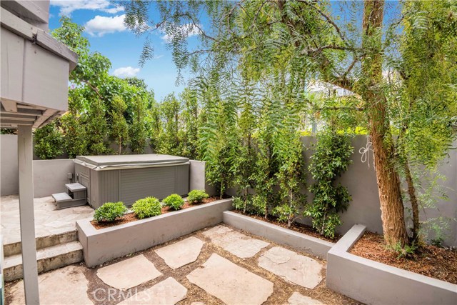 1023 4th Street, Hermosa Beach, California 90254, 3 Bedrooms Bedrooms, ,2 BathroomsBathrooms,Residential,Sold,4th,SB19152573