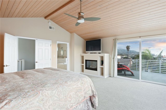 323 Avenue G, Redondo Beach, California 90277, 4 Bedrooms Bedrooms, ,1 BathroomBathrooms,Residential,Sold,Avenue G,PV21158630