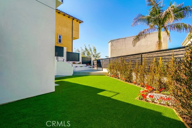 521 Helberta Avenue, Redondo Beach, California 90277, 4 Bedrooms Bedrooms, ,3 BathroomsBathrooms,Residential,Sold,Helberta,SB19088015