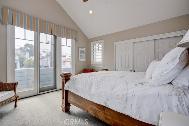 649 26th Street, Manhattan Beach, California 90266, 5 Bedrooms Bedrooms, ,4 BathroomsBathrooms,Residential,Sold,26th,SB21027371