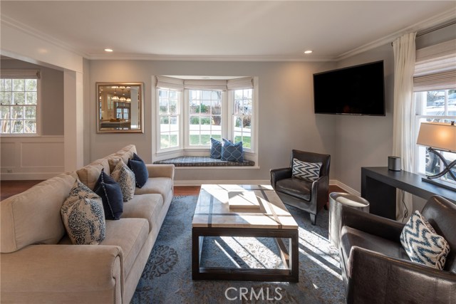 3012 Poinsettia Avenue, Manhattan Beach, California 90266, 4 Bedrooms Bedrooms, ,2 BathroomsBathrooms,Residential,Sold,Poinsettia,SB20042447