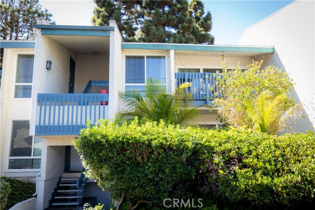 649 Prospect Avenue, Redondo Beach, California 90277, 2 Bedrooms Bedrooms, ,2 BathroomsBathrooms,Residential,Sold,Prospect,IN19243603