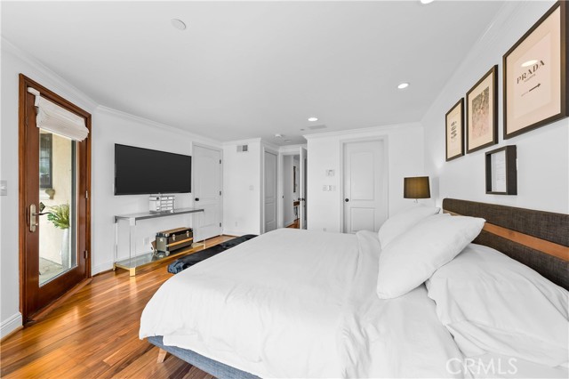 333 21st Place, Manhattan Beach, California 90266, 3 Bedrooms Bedrooms, ,3 BathroomsBathrooms,Residential,Sold,21st,SB21154619