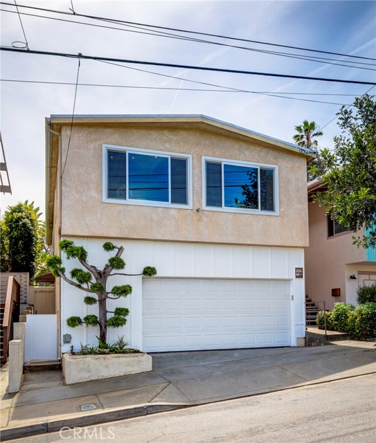 736 13th, Manhattan Beach, California 90266, 4 Bedrooms Bedrooms, ,3 BathroomsBathrooms,Residential,Sold,13th,SB19074833
