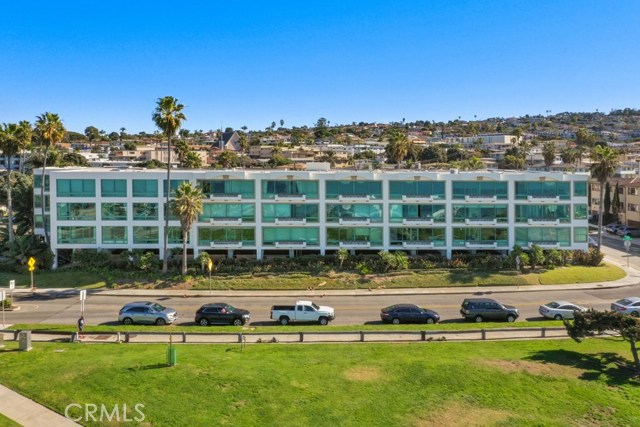 201 Calle Miramar, Redondo Beach, California 90277, 2 Bedrooms Bedrooms, ,2 BathroomsBathrooms,Residential,Sold,Calle Miramar,SB21013107