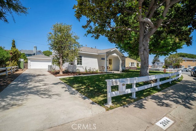 2904 Gibson Place, Redondo Beach, California 90278, 3 Bedrooms Bedrooms, ,1 BathroomBathrooms,Residential,Sold,Gibson,SB19198639