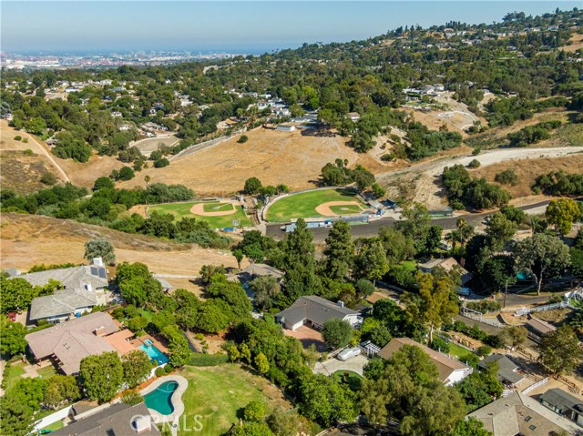 34 Empty Saddle Lane, Rolling Hills Estates, California 90274, 4 Bedrooms Bedrooms, ,2 BathroomsBathrooms,Residential,Sold,Empty Saddle,PV20151893